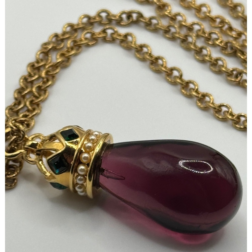 Vintage Princess Michaela MVH Faux Pearl Purple Pendant Gold Tone Necklace